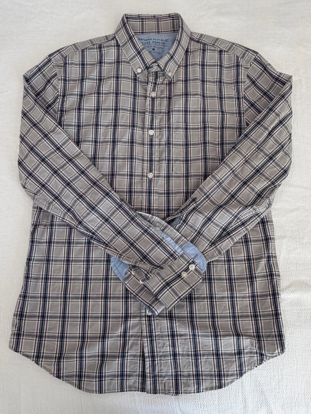 Banana Republic Men’s Blue and Gray Plaid Button-Down Shirt